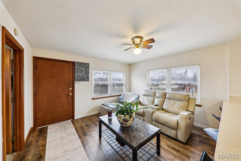 2120 Starling Airport Road Arnold, MO 63010 - Photo 8 of 51