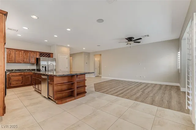 $2,600 | 4437 Verdiccio Avenue, Las Vegas, NV 89141