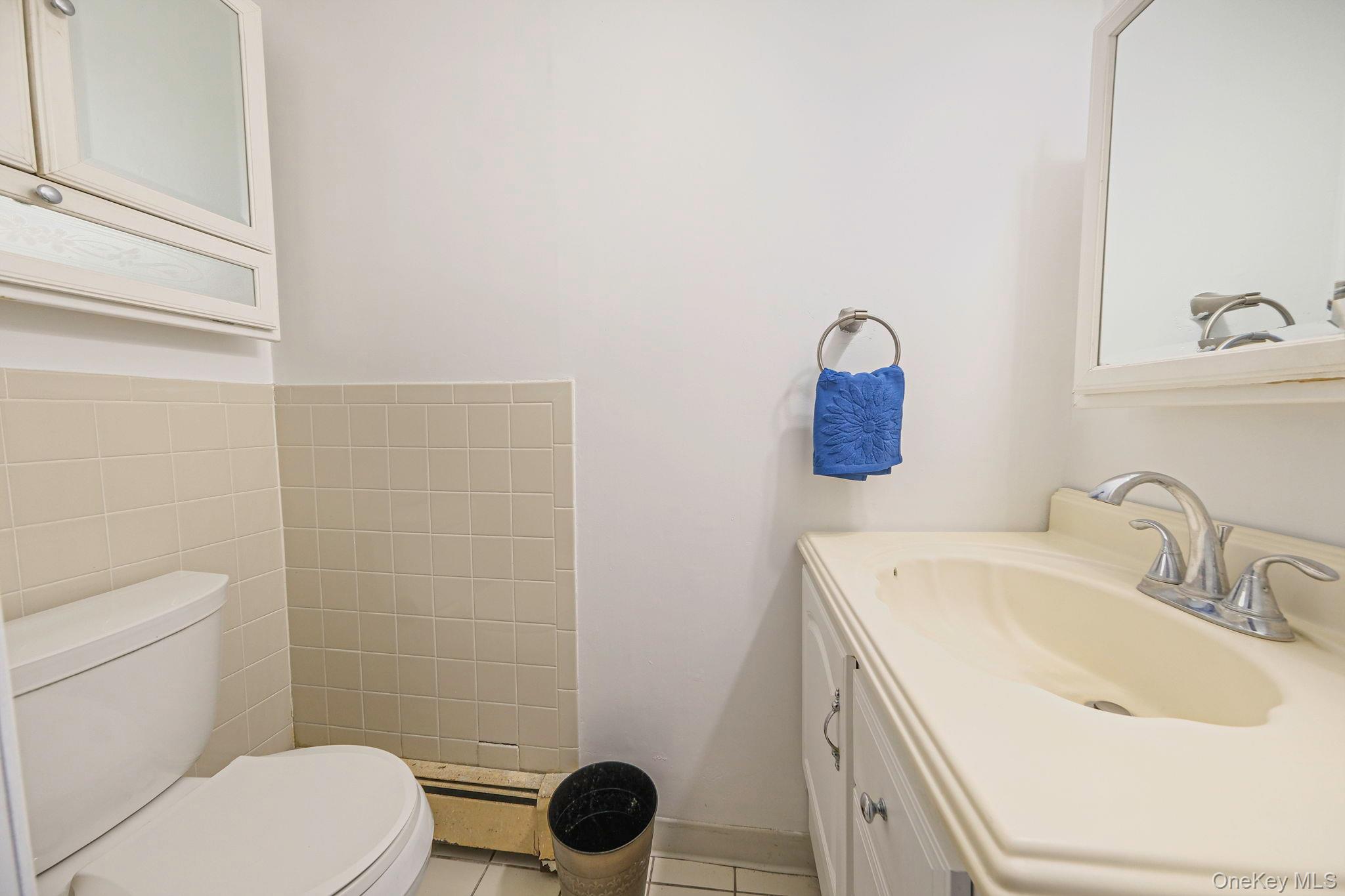 454 Hawkins Road Selden, NY 11784 - Photo 17 of 37