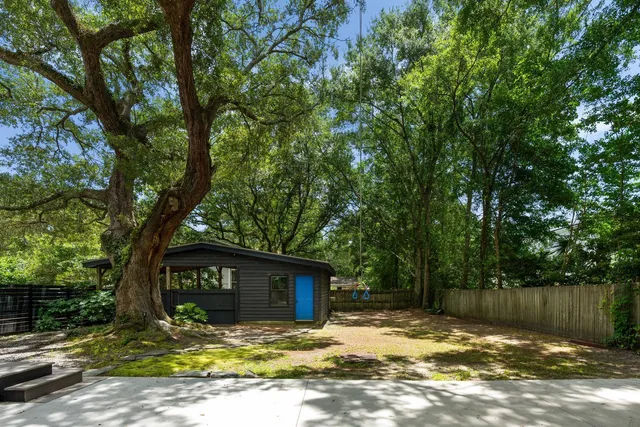 $990,000 | 1515 North Lakeshore Drive, Mount Pleasant, SC 29466