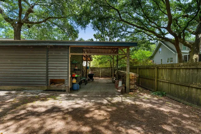 $990,000 | 1515 North Lakeshore Drive, Mount Pleasant, SC 29466