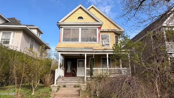 $199,900 | 1362 Parkwood Boulevard, Schenectady, NY 12308