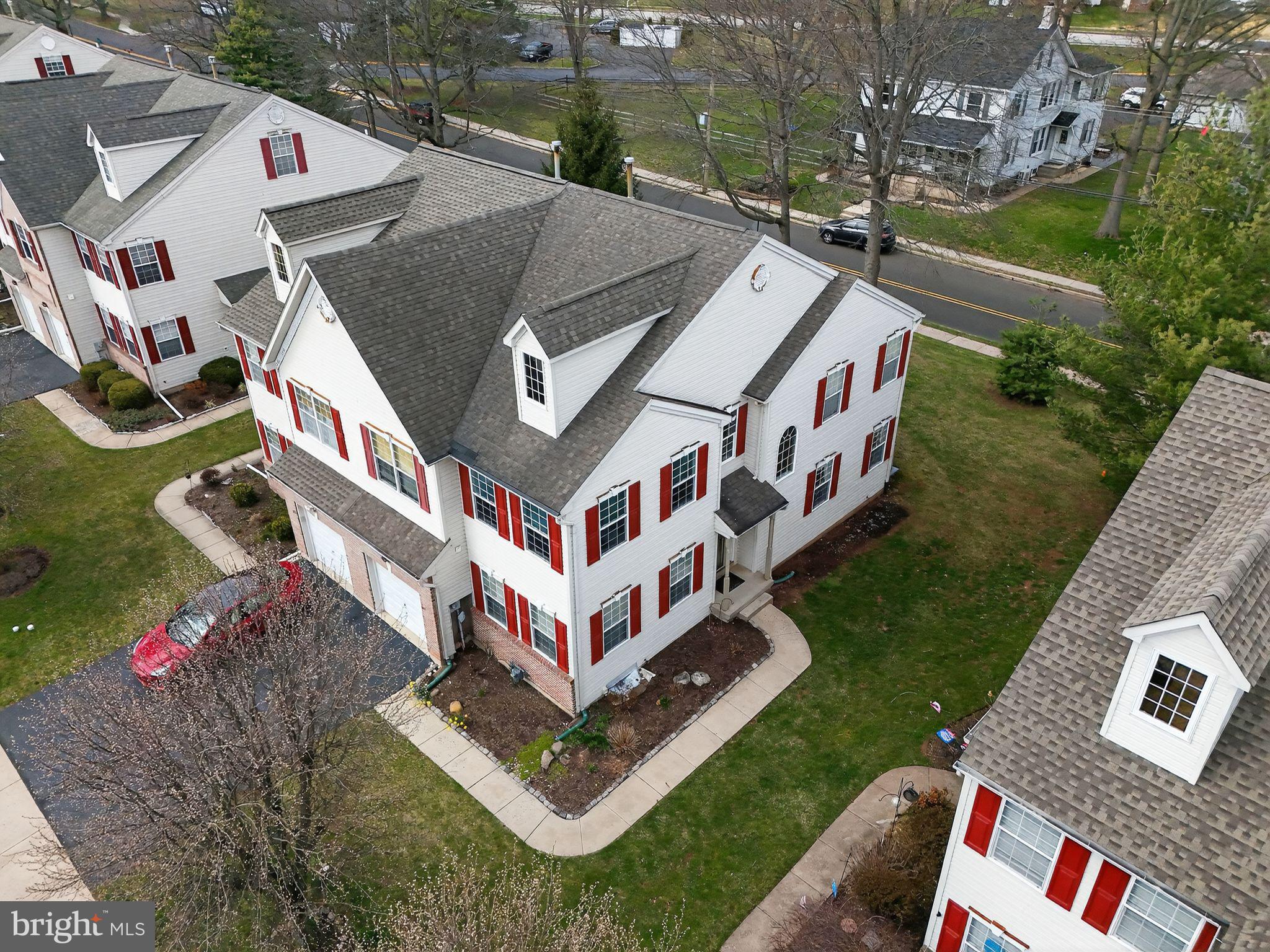 111 Raintree Crossing Hatfield, PA 19440 - Photo 2 of 40