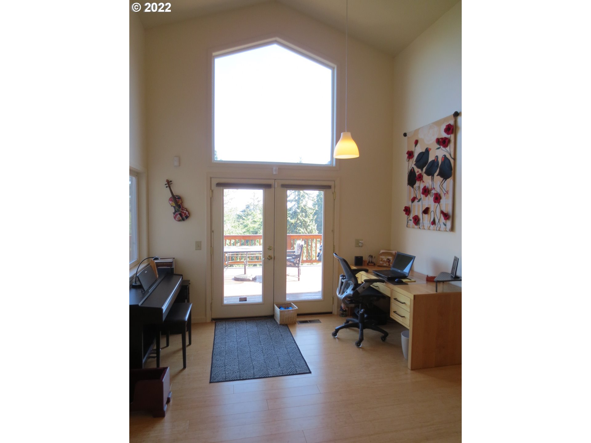3063 Solomon Loop Eugene, OR 97405 - Photo 8 of 32 Gallery Image 8