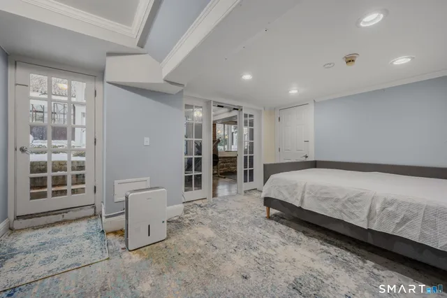 $4,500 | 9 Lyme Street, Unit 2, Old Lyme, CT 06371