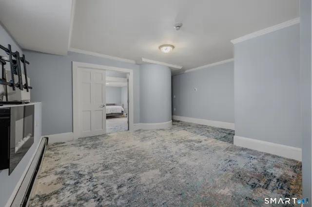 $4,500 | 9 Lyme Street, Unit 2, Old Lyme, CT 06371