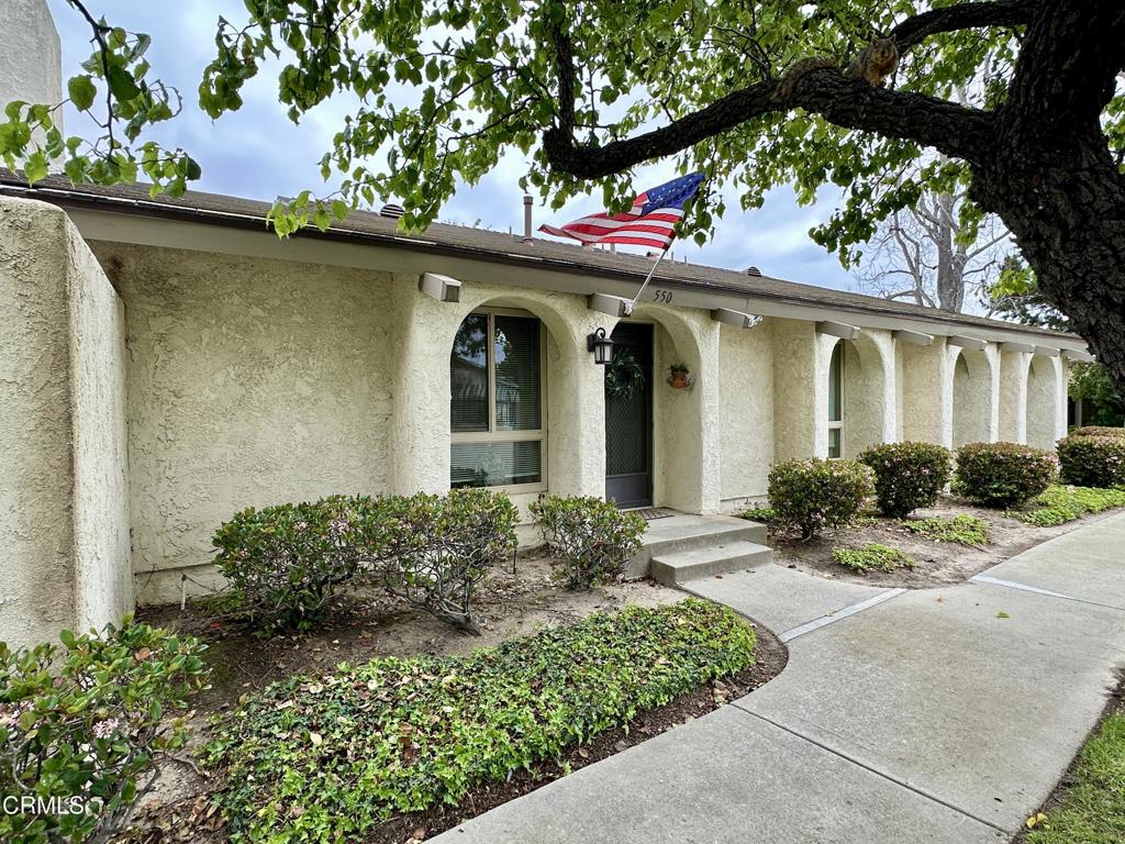 550 Holly Avenue Oxnard, CA 93036 - Photo 2 of 39