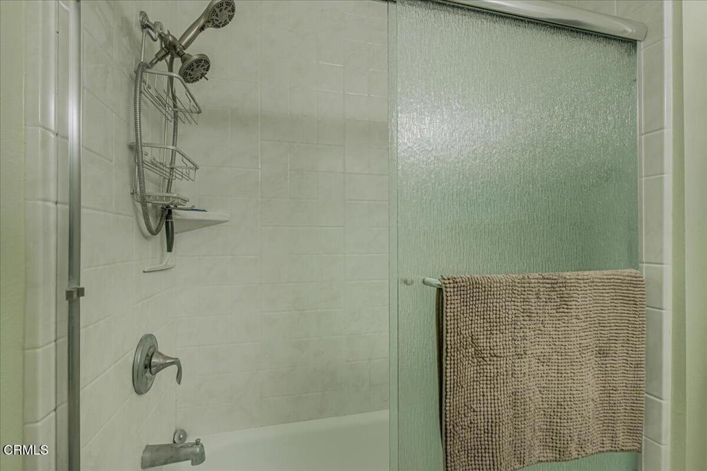 550 Holly Avenue Oxnard, CA 93036 - Photo 33 of 39