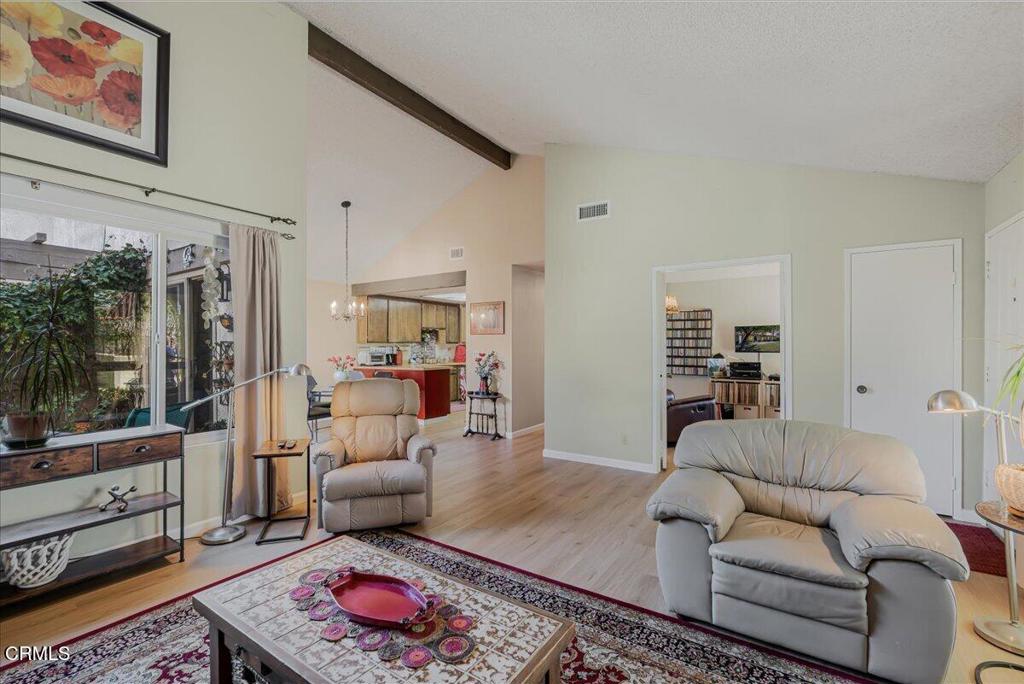550 Holly Avenue Oxnard, CA 93036 - Photo 7 of 39
