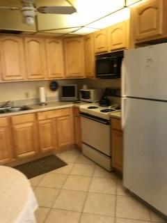 3011 Yarmouth C Boca Raton, FL 33434 - Photo 5 of 29 IMG_6203 (1)