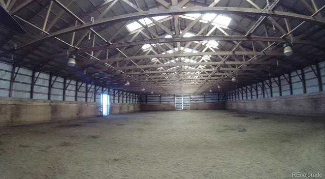 a view of a room with an empty space