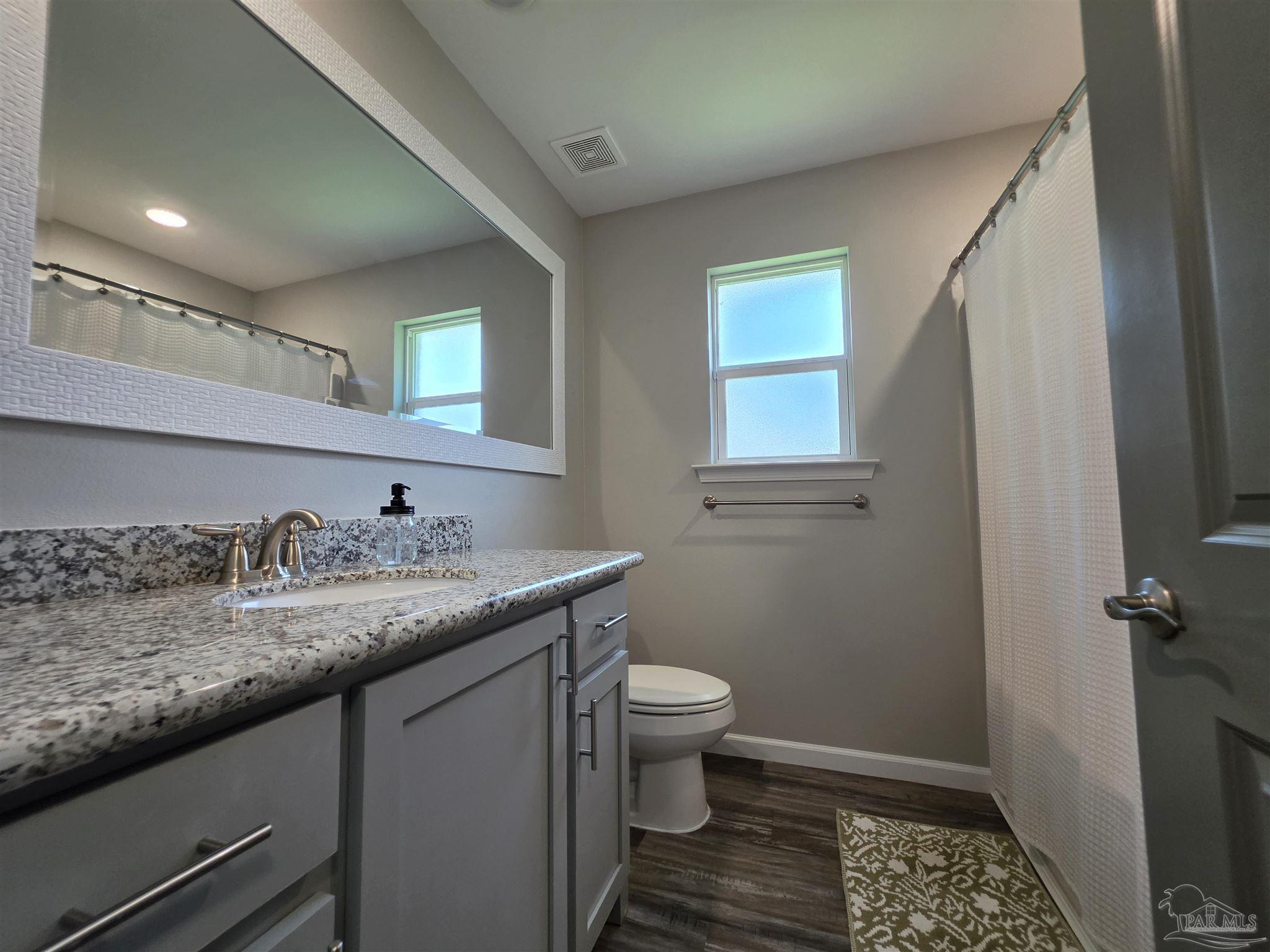 5565 Riviera Drive Milton, FL 32583 - Photo 17 of 22