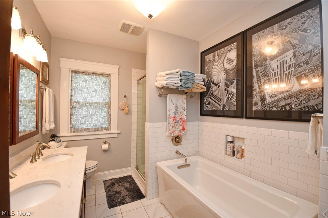 3150 Coleridge Road Cleveland, OH 44118 - Photo 17 of 31