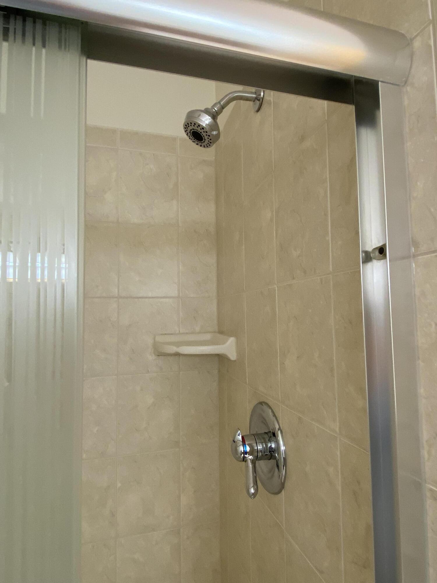 8964 Richmond Road Union, KY 41091 - Photo 29 of 48 Right shower head