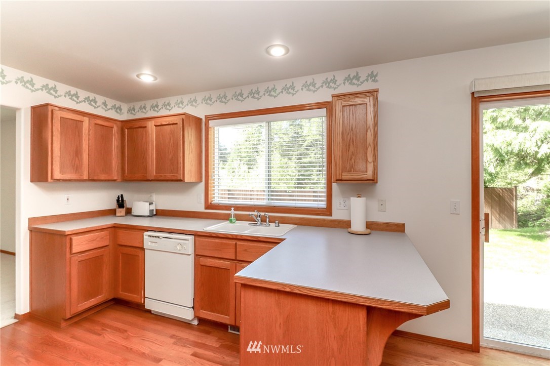 3113 201st Place Southeast Bothell, WA 98012 - Photo 14 of 24