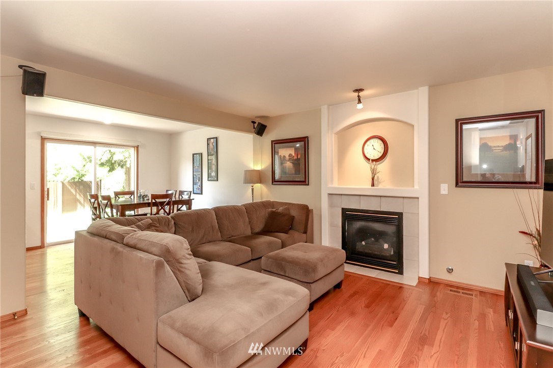 3113 201st Place Southeast Bothell, WA 98012 - Photo 3 of 24