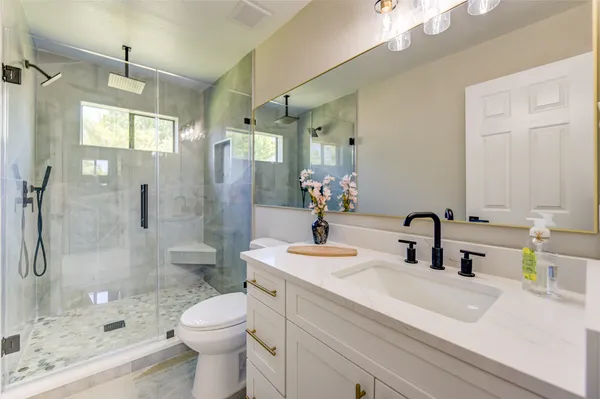 $3,700 | 1901 Canyon Creek Court, Pearland, TX 77581