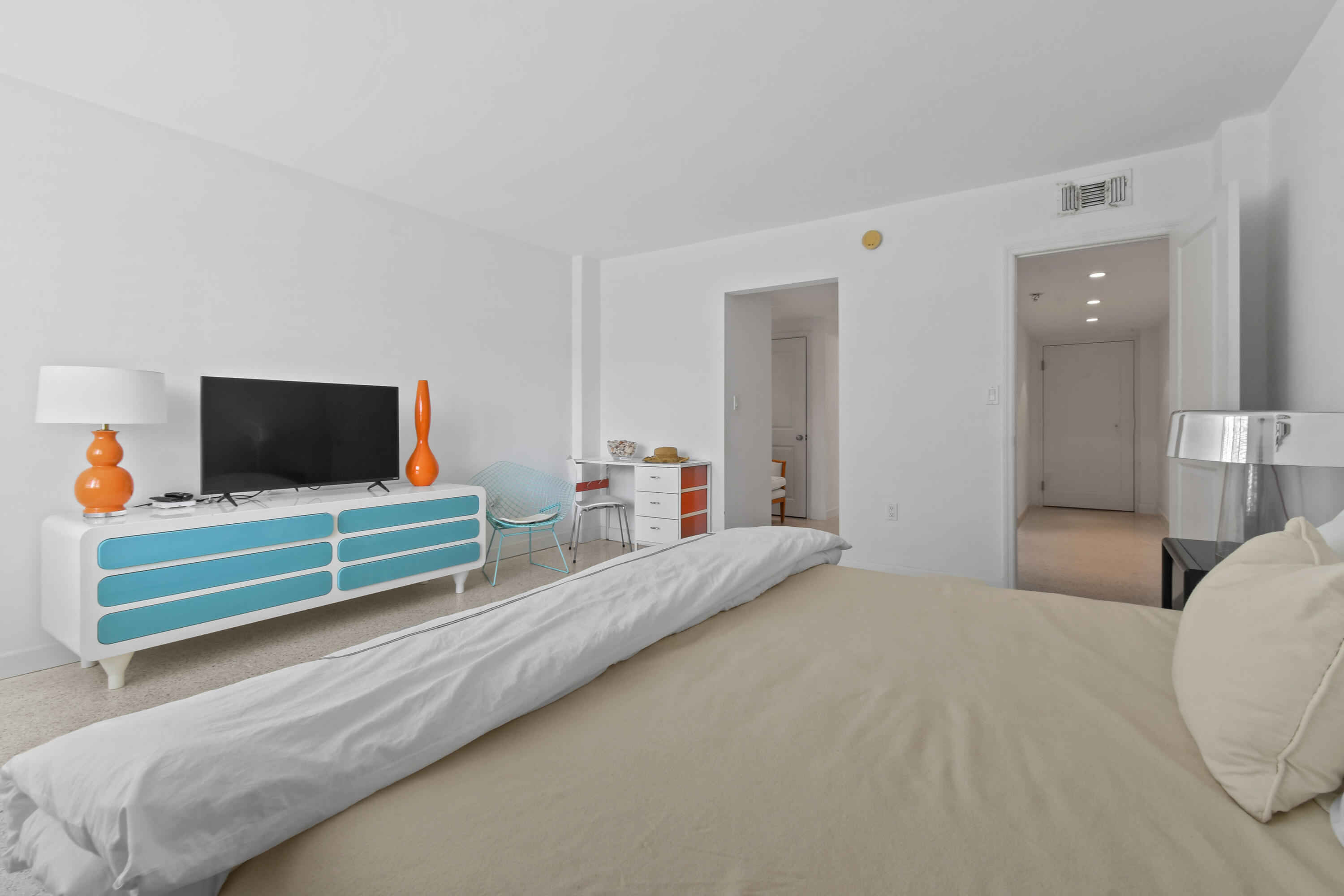 170 North Ocean Boulevard, Unit 206 Palm Beach, FL 33480 - Photo 17 of 44 170NOceanBlvd#206(23)