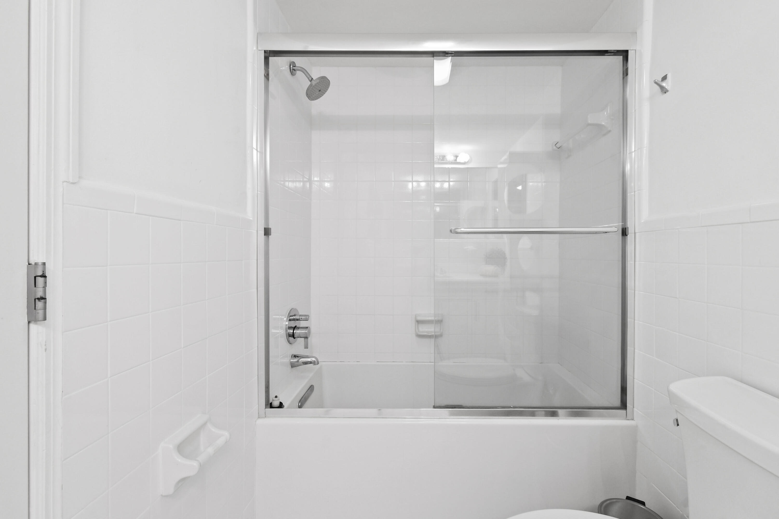 170 North Ocean Boulevard, Unit 206 Palm Beach, FL 33480 - Photo 22 of 44 170NOceanBlvd#206(29)