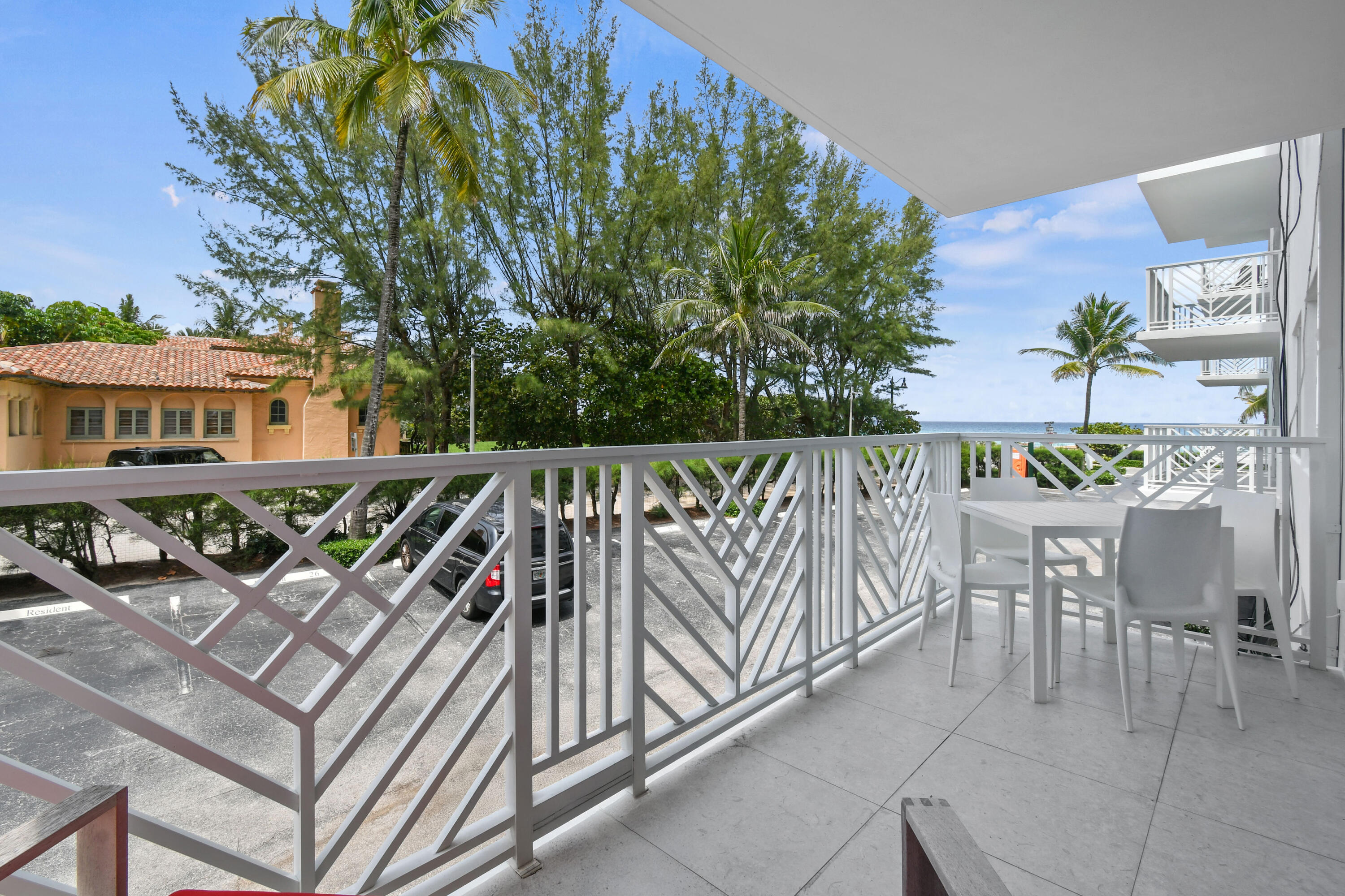 170 North Ocean Boulevard, Unit 206 Palm Beach, FL 33480 - Photo 29 of 44 170NOceanBlvd#206(37)