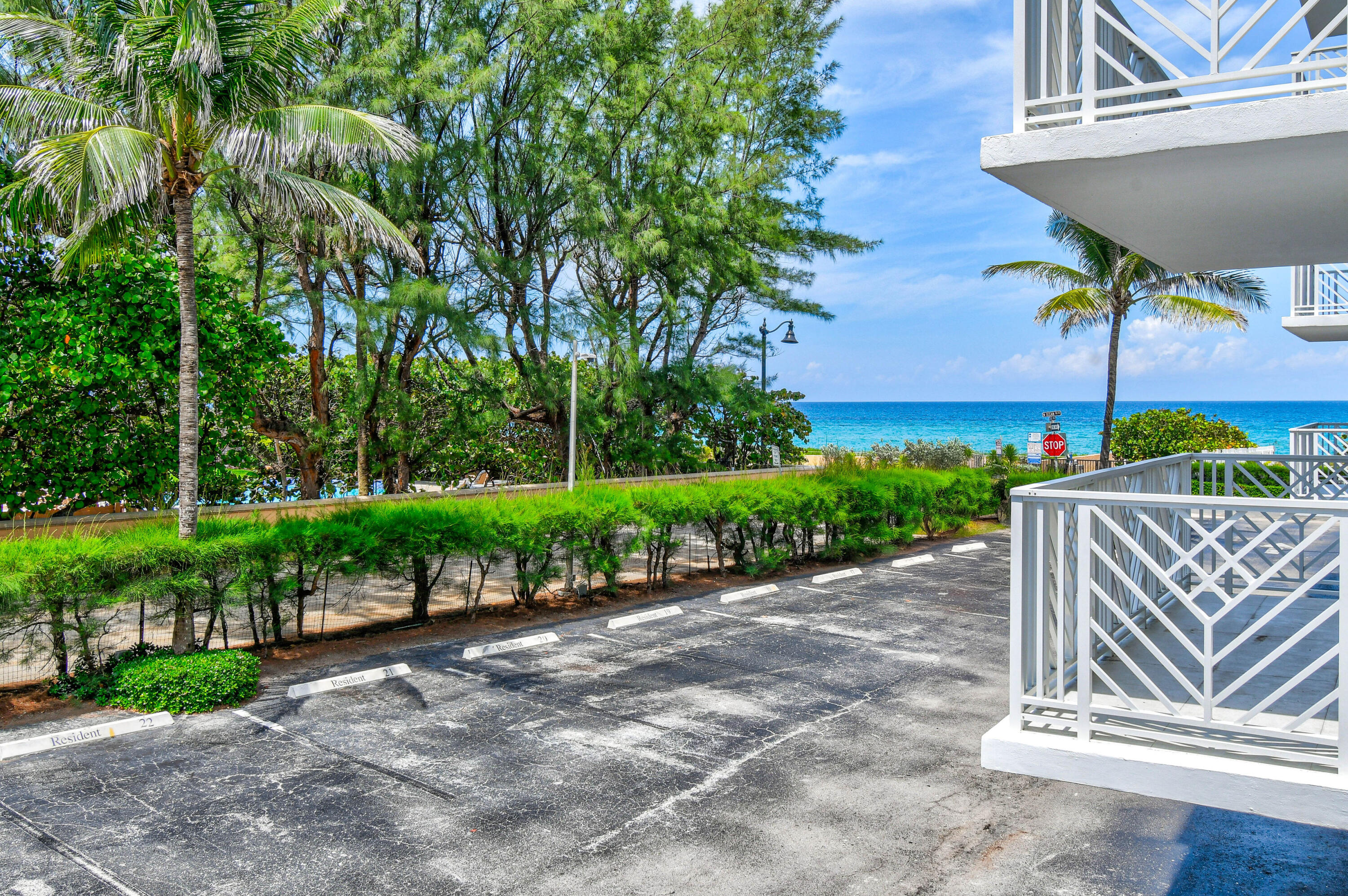 170 North Ocean Boulevard, Unit 206 Palm Beach, FL 33480 - Photo 32 of 44 170NOceanBlvd#206(24)