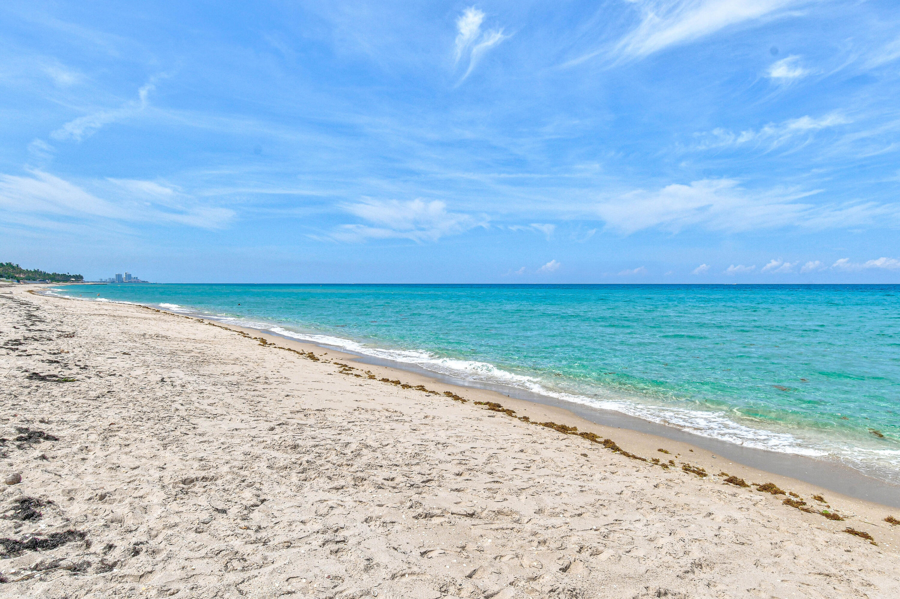 170 North Ocean Boulevard, Unit 206 Palm Beach, FL 33480 - Photo 37 of 44 170NOceanBlvd#206(47)