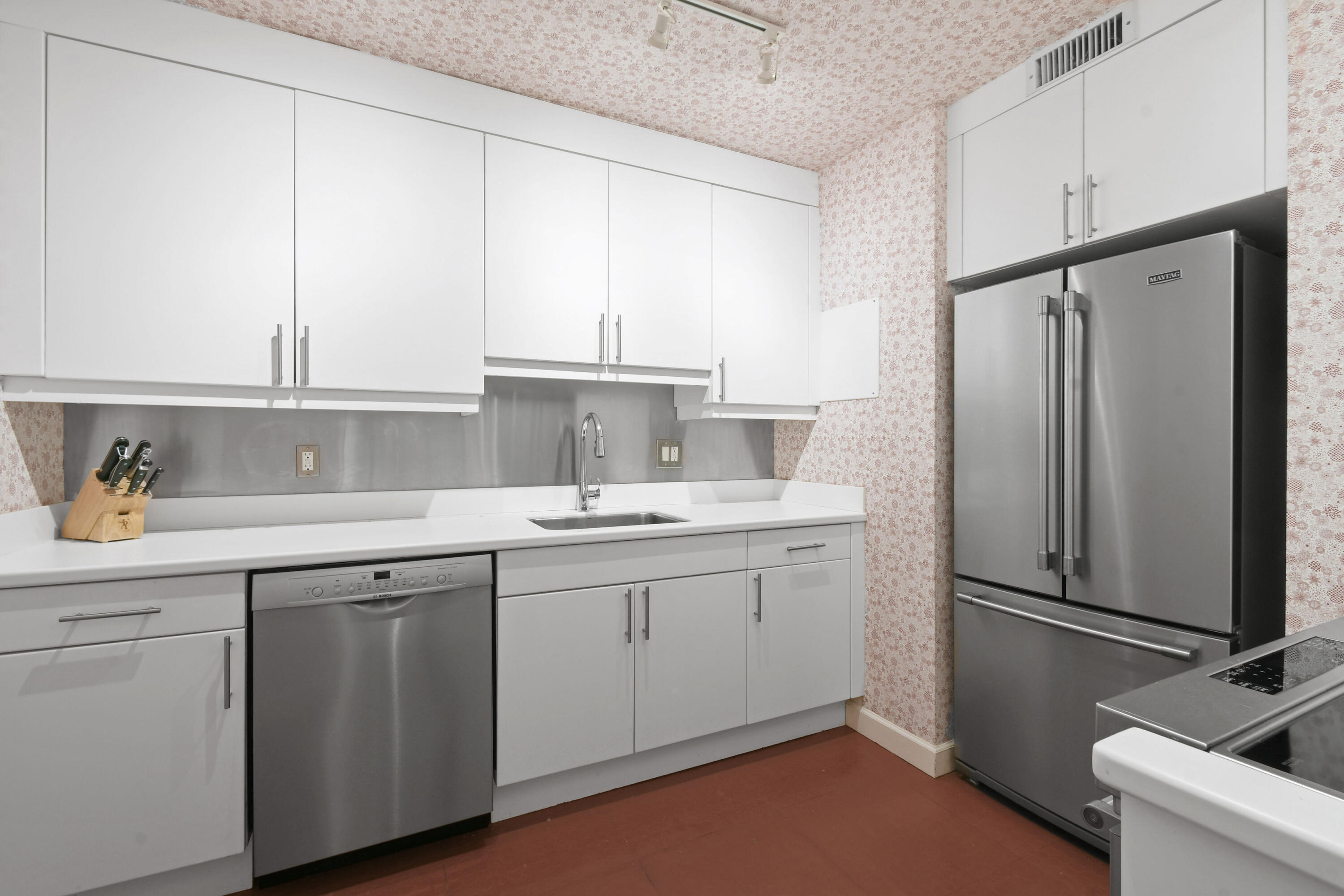 170 North Ocean Boulevard, Unit 206 Palm Beach, FL 33480 - Photo 10 of 44 170NOceanBlvd#206(16)