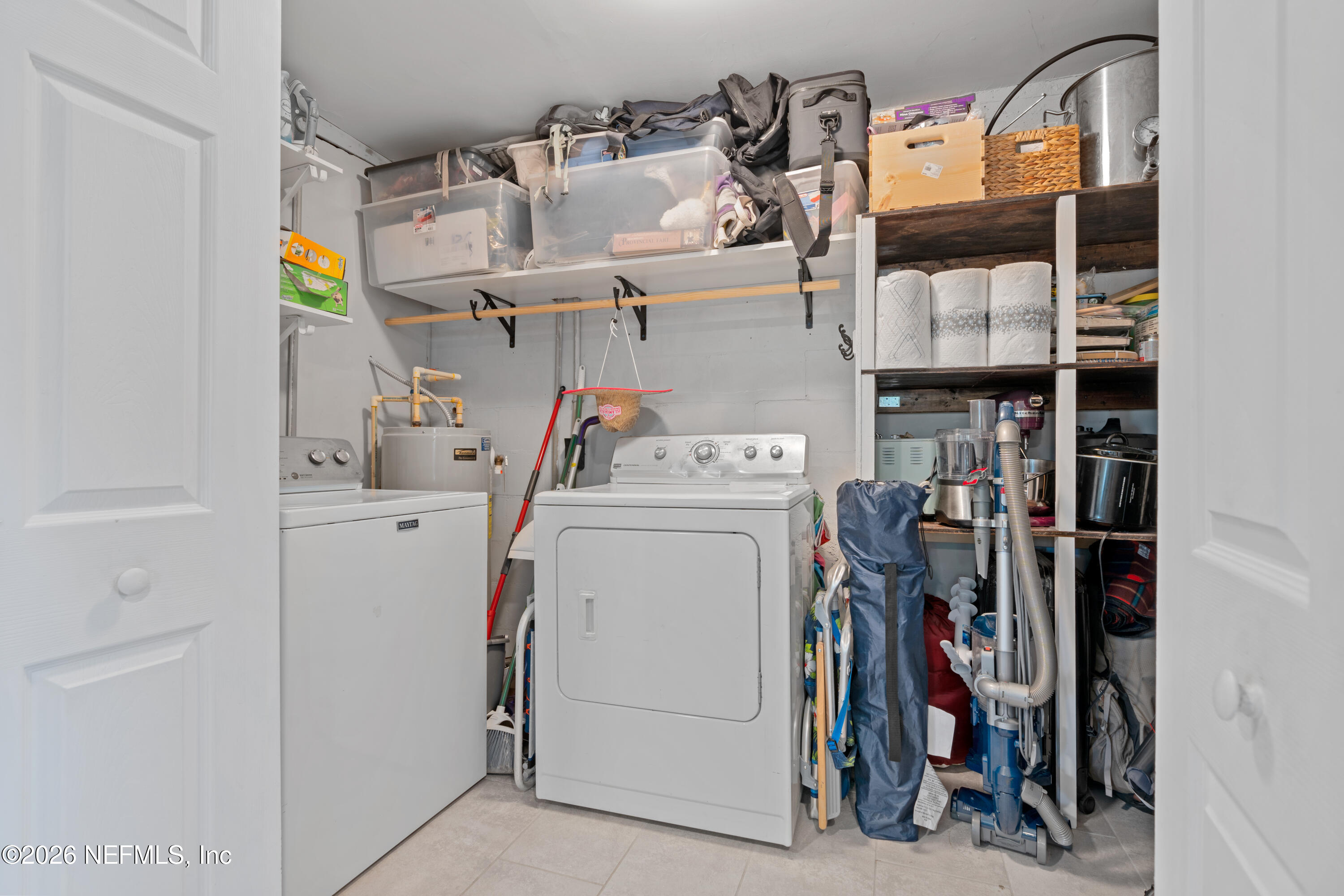 402 Skate Road Atlantic Beach, FL 32233 - Photo 2 of 7 14-Laundry