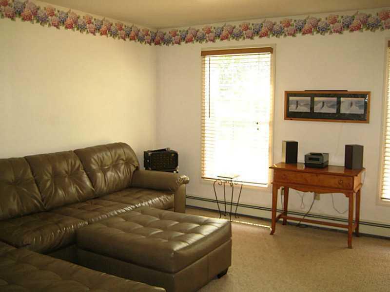 2 Armstrong Road Belfast, ME 04915 - Photo 6 of 24 Living Room.
