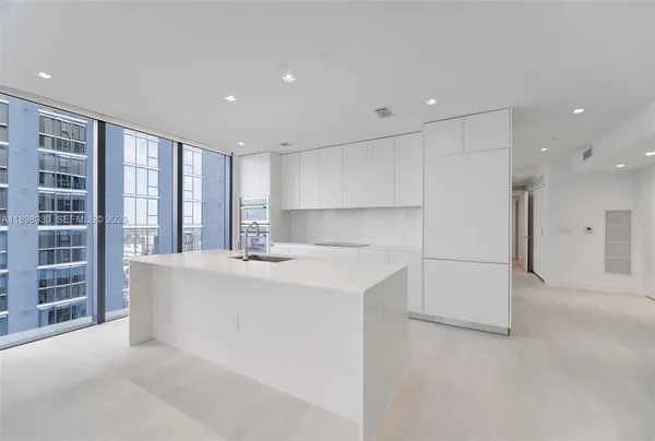 $17,000 | 700 Northeast 24th Street, Unit 5107, Miami, FL 33137