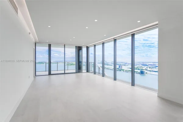 $17,000 | 700 Northeast 24th Street, Unit 5107, Miami, FL 33137