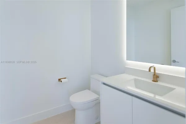 $17,000 | 700 Northeast 24th Street, Unit 5107, Miami, FL 33137