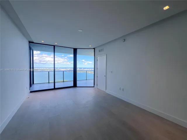 $25,000 | 700 Northeast 24th Street, Unit 5107, Miami, FL 33137