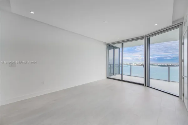 $17,000 | 700 Northeast 24th Street, Unit 5107, Miami, FL 33137