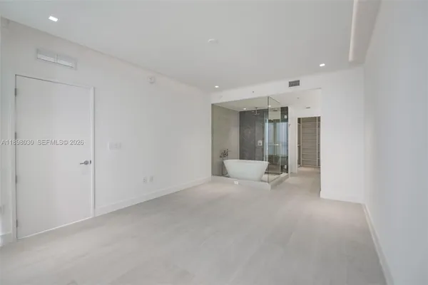 $17,000 | 700 Northeast 24th Street, Unit 5107, Miami, FL 33137