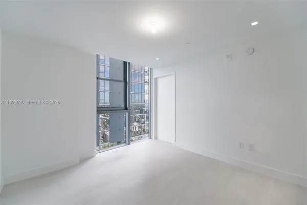 $17,000 | 700 Northeast 24th Street, Unit 5107, Miami, FL 33137