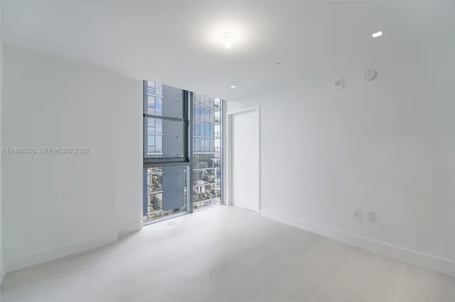 $18,000 | 700 Northeast 24th Street, Unit 5107, Miami, FL 33137