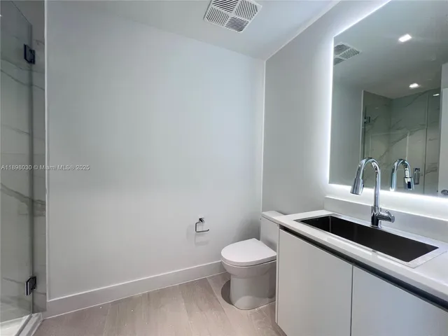 $25,000 | 700 Northeast 24th Street, Unit 5107, Miami, FL 33137