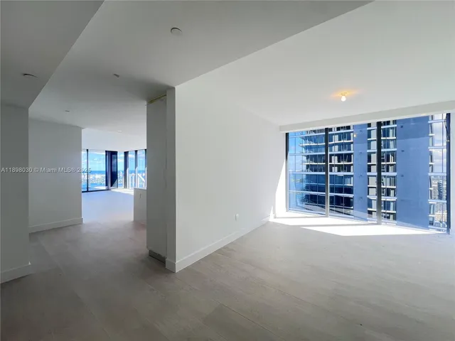 $25,000 | 700 Northeast 24th Street, Unit 5107, Miami, FL 33137