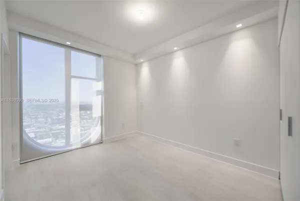 $17,000 | 700 Northeast 24th Street, Unit 5107, Miami, FL 33137