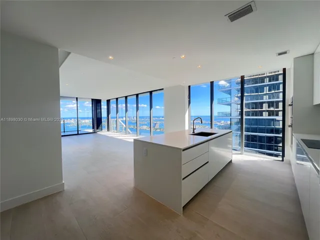 $25,000 | 700 Northeast 24th Street, Unit 5107, Miami, FL 33137