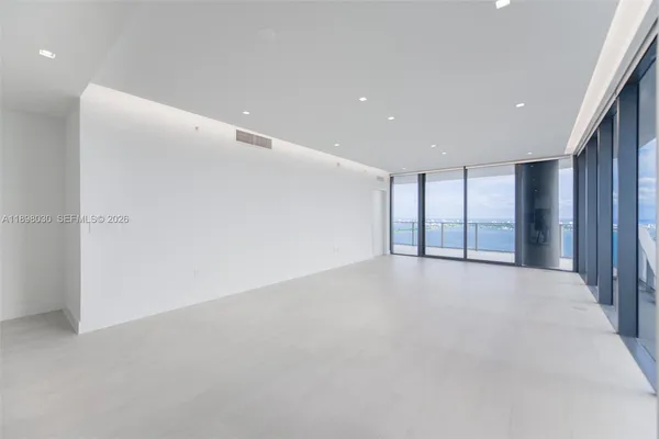 $17,000 | 700 Northeast 24th Street, Unit 5107, Miami, FL 33137