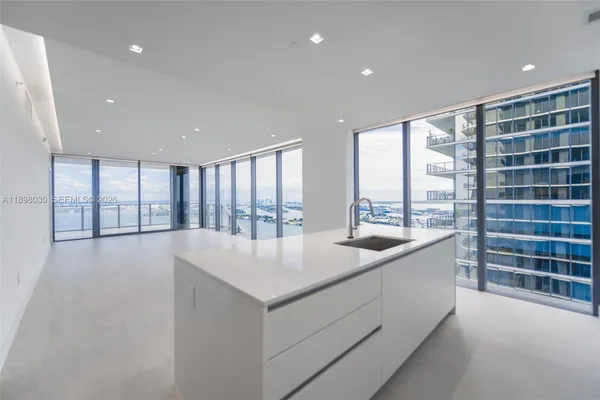 $17,000 | 700 Northeast 24th Street, Unit 5107, Miami, FL 33137