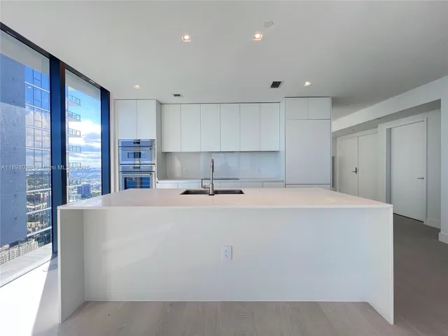 $25,000 | 700 Northeast 24th Street, Unit 5107, Miami, FL 33137