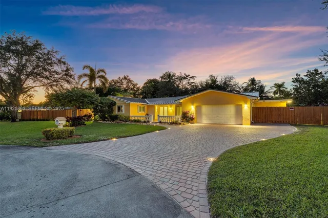 $1,599,900 | 12920 Southwest 108th Place, Miami, FL 33176