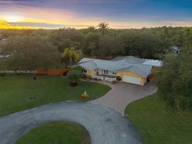 $1,599,900 | 12920 Southwest 108th Place, Miami, FL 33176