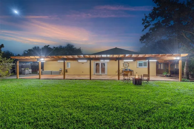 $1,599,900 | 12920 Southwest 108th Place, Miami, FL 33176