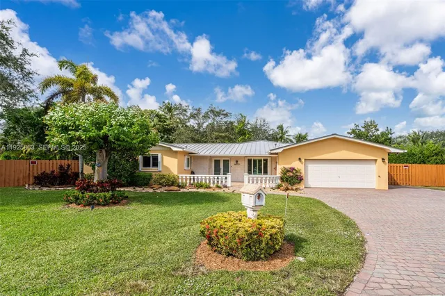 $1,599,900 | 12920 Southwest 108th Place, Miami, FL 33176