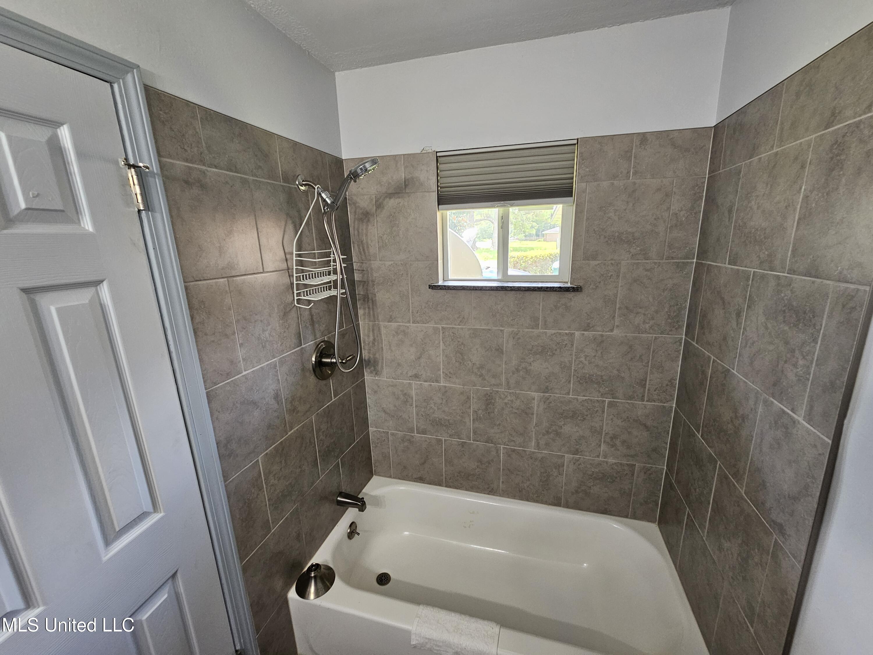 15061 Polk Street, Unit A Gulfport, MS 39501 - Photo 11 of 13 20250820_122030 (1)