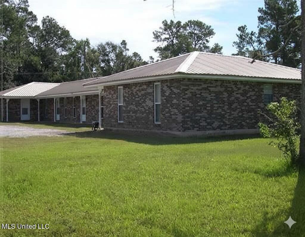 15061 Polk Street, Unit A Gulfport, MS 39501 - Photo 2 of 13 exterior
